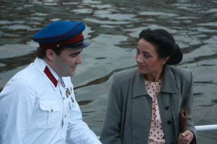 Женщина под грифом "СЕКРЕТНО" 
        