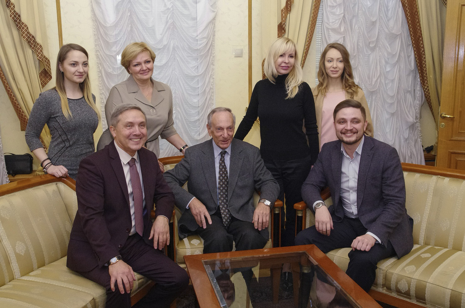 Памятник П.М. Фитину на Остоженке